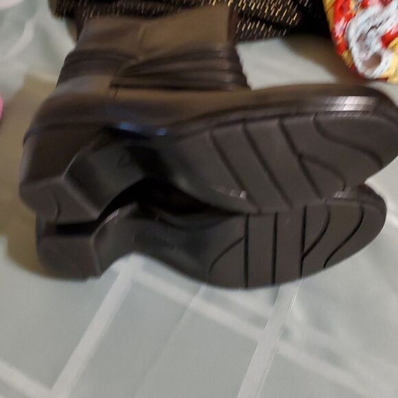 CLARKS 36797 BENDABLES ANKLE BOOT 8M - Picture 7 of 7